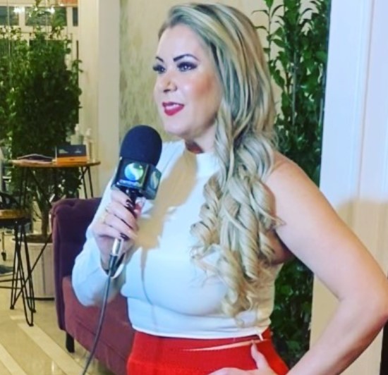 Adri Ferraz